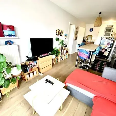 Apartment Cosy - Balcon - Parking Gratuit - 10min Centre *