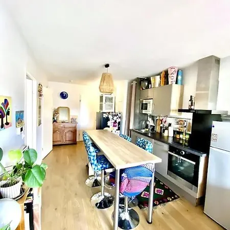 Cosy - Balcon - Parking Gratuit - 10min Centre * Cenon