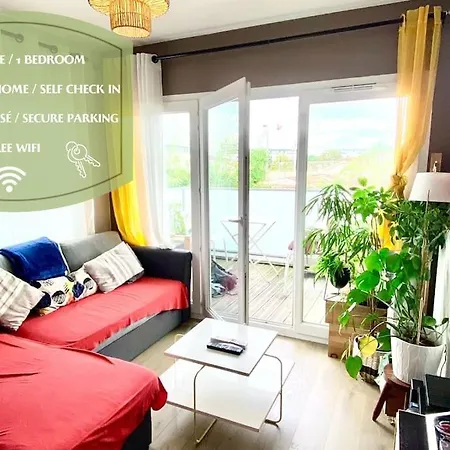 Cosy - Balcon - Parking Gratuit - 10min Centre Cenon